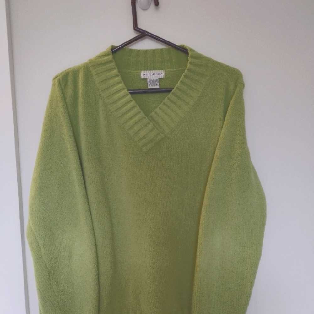 Warm V neck Sweater